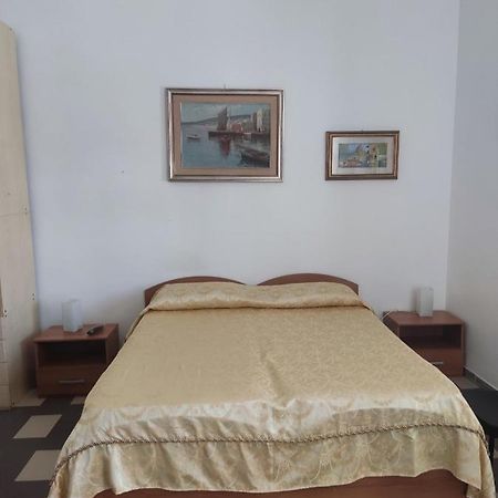 La casa di periferia Appartamento Bari Esterno foto