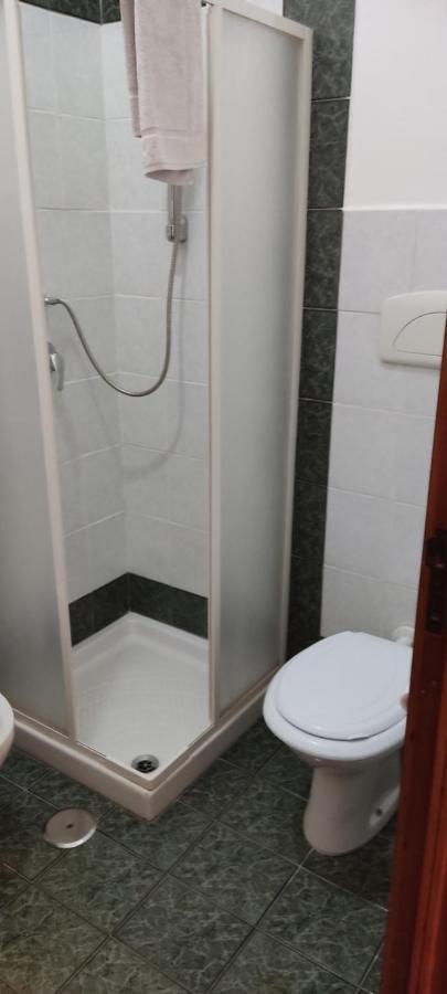 La casa di periferia Appartamento Bari Esterno foto